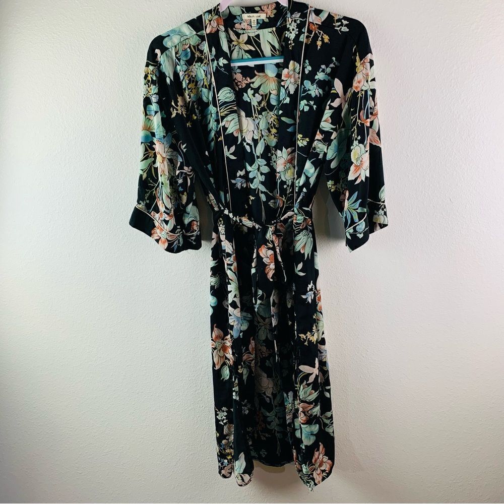 Bleuh Ciel Floral Robe‎